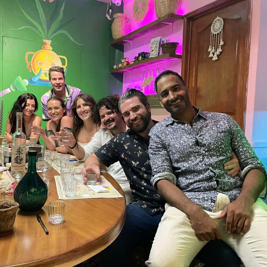 CATA DE MEZCAL EN UN LUGAR SECROMO EN EL CORAZÓN DE OAXACA ...