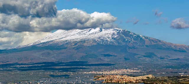 Excursión al etna y taormina en barco desde la valeta - civitatis ...