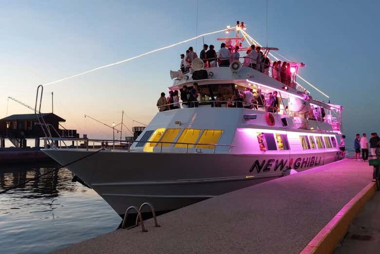 Paseo en Barco Por Cesenatico - Reserva Online en Civitatis.com