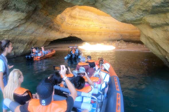Paseo en Barco por El Algarve y Las Cuevas de Benagil Desde Lagos ...