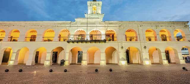 Tour de los personajes ilustres de Salta - civitatis.com Argentina