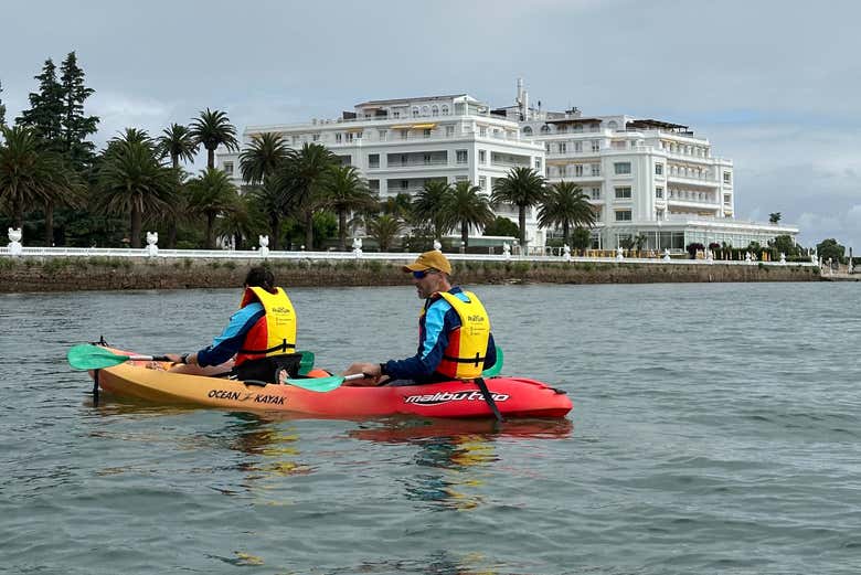 Tour en kayak por la isla de la toja desde Cambados - civitatis ...