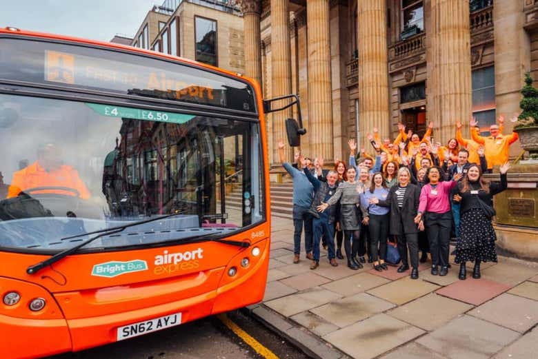 Autobús entre el Aeropuerto y Edimburgo - Civitatis.com