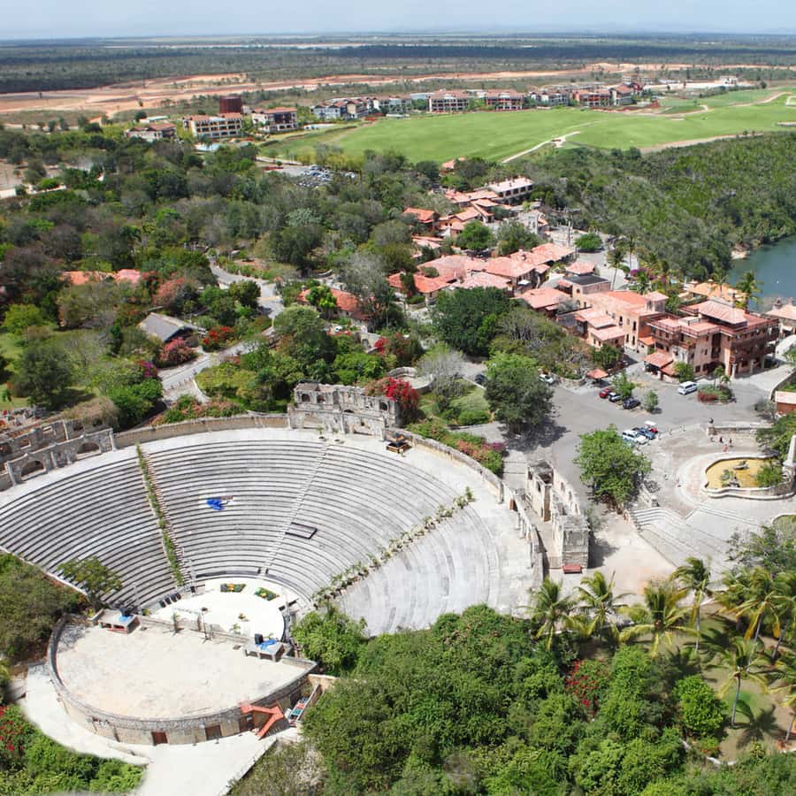Excursión de un día a Los Altos de Chavón y de Compras en la ...