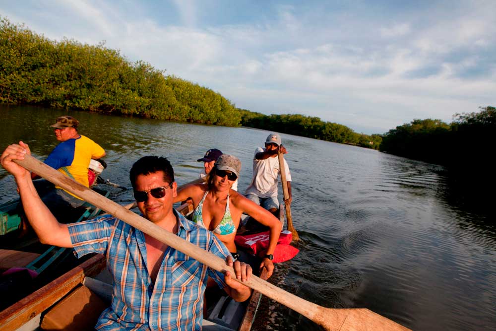 Tour Manglares de Tumbes Playas Punta Sal y Zorritos |