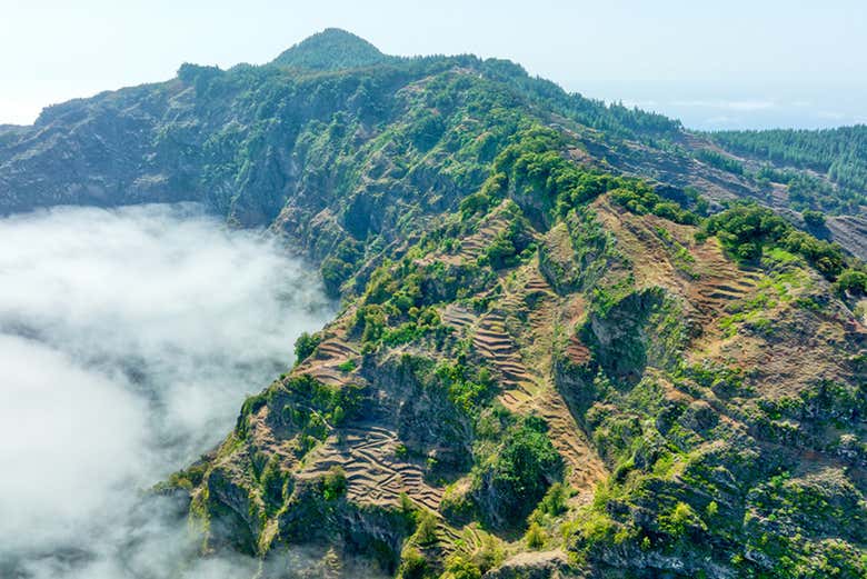 Excursión A Santo Antão en Barco Desde Mindelo - Civitatis.com