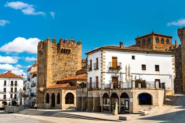 Tour gratuito por Cáceres - Reserva Online en Civitatis.com