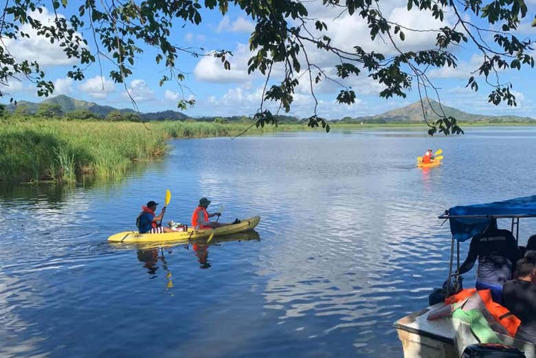 Laguna del Limón Kayak Tour desde Miches - Libro en Civitatis.com