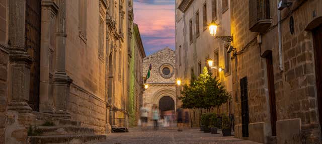 Free tour de las leyendas de Baeza - Reserva en Civitatis.com