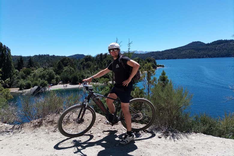 Tour en bicicleta eléctrica por Bariloche - Civitatis.com